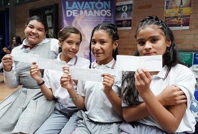 Alcaldía realiza jornadas intensivas de vacunación para los estudiantes de los colegios oficiales de Bogotá